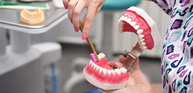 Причины поломки зубного протеза
