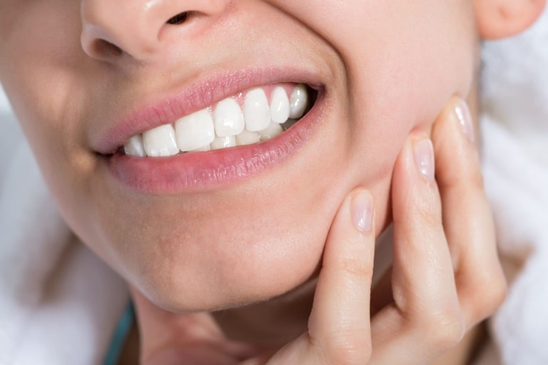 10 стоматологических причин, почему болит здоровый зуб