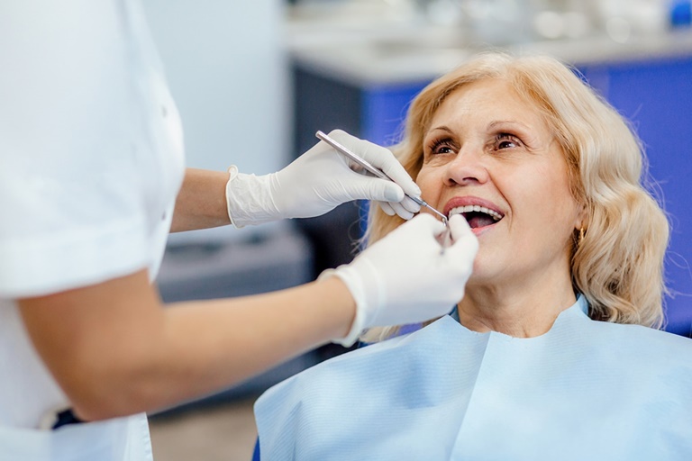 Тонкости адаптации к съемным протезам во рту после стоматолога и правила ухода