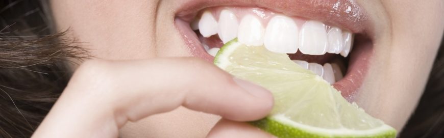 Зубы после еды: влияние, чистка и лечение