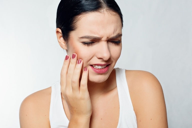 Что можно делать после удаления зуба, чтобы не было осложнений