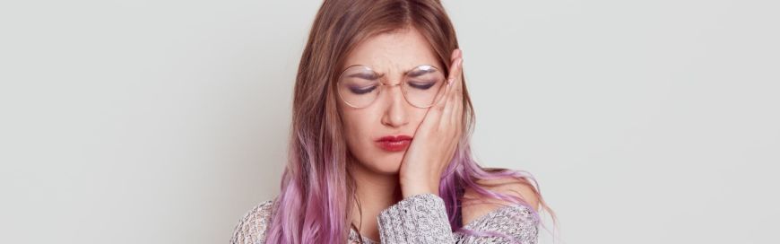 Болит зуб под пломбой: что необходимо делать