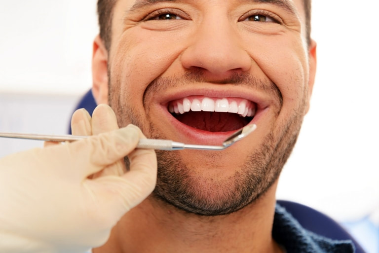 своевременный визит к стоматологу