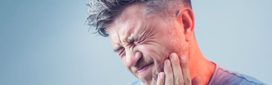 Зуб болит при надавливании: причины и лечение
