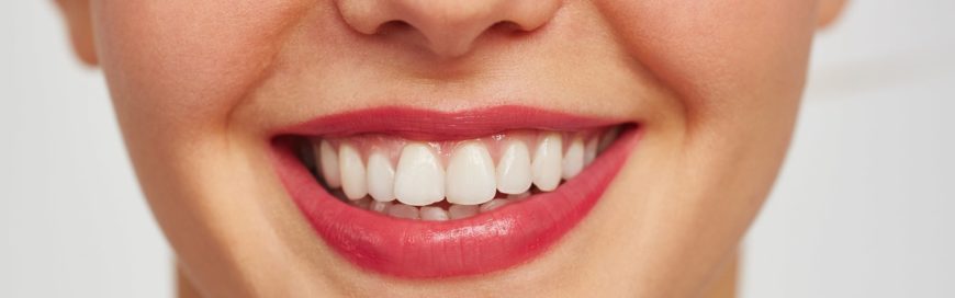 Как сохранить зубы красивыми и здоровыми