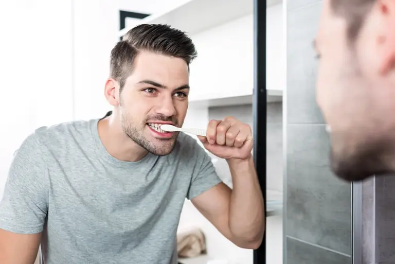 сколько минут нужно уделять чистке зубов