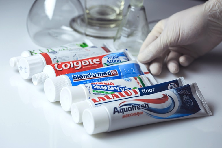 небезопасные компоненты в составе зубных паст