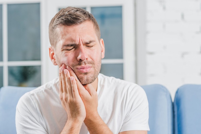 как проявляется зубная боль при простуде