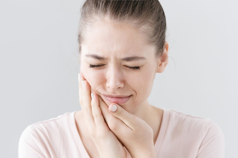 осложнения при прорастании корня зуба в гайморовой пазухе