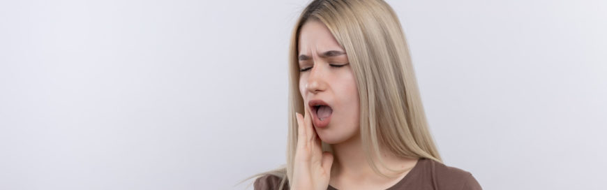 Вывих челюсти: причины, симптомы и методы лечения